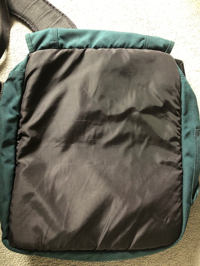Jansport Messenger  Bag Shoulder Strap  In Excellent condition 
