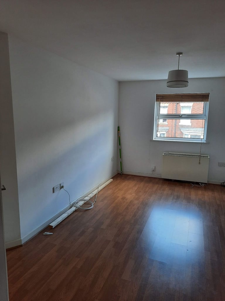 1 bedroom flat to rent - Available in October