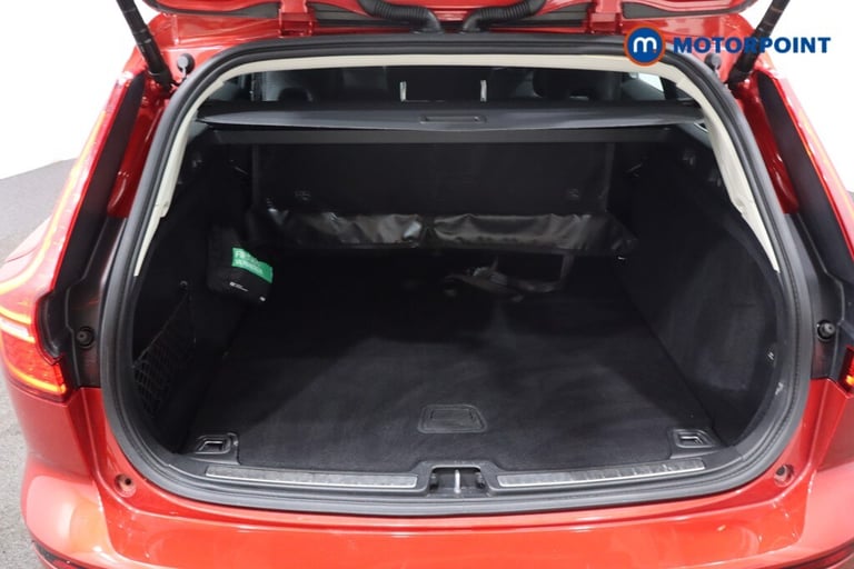 2021 Volvo V60 2.0 T6 Recharge PHEV Inscription 5dr AWD Auto ESTATE PETROL/ELECTRIC Automatic