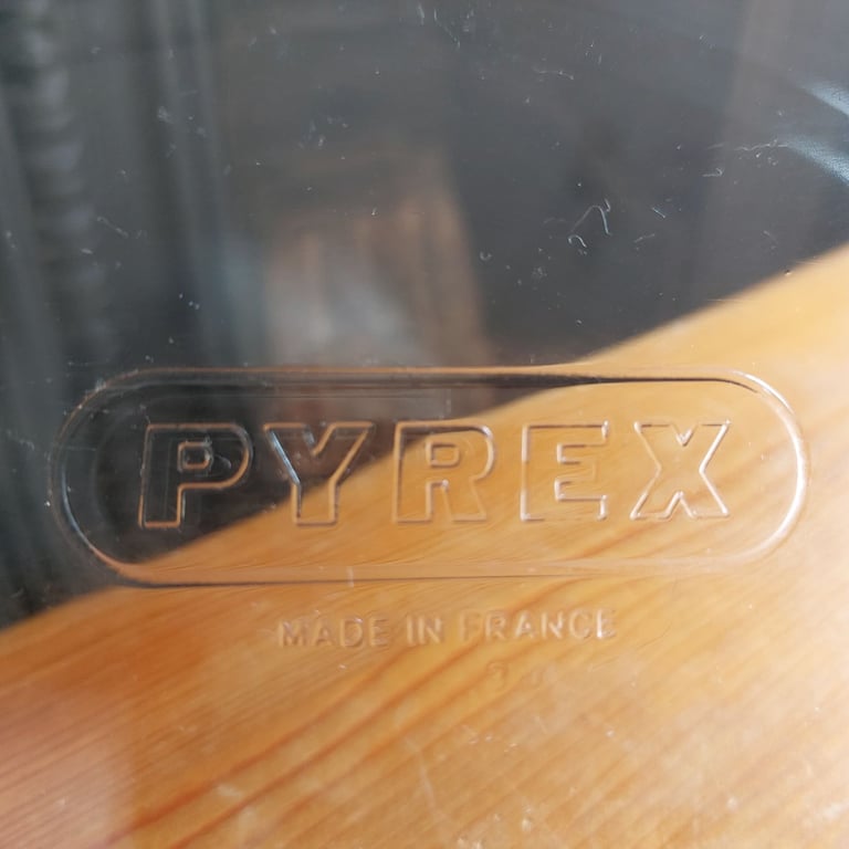 Large Pyrex Oval Glass Casserole Dish 