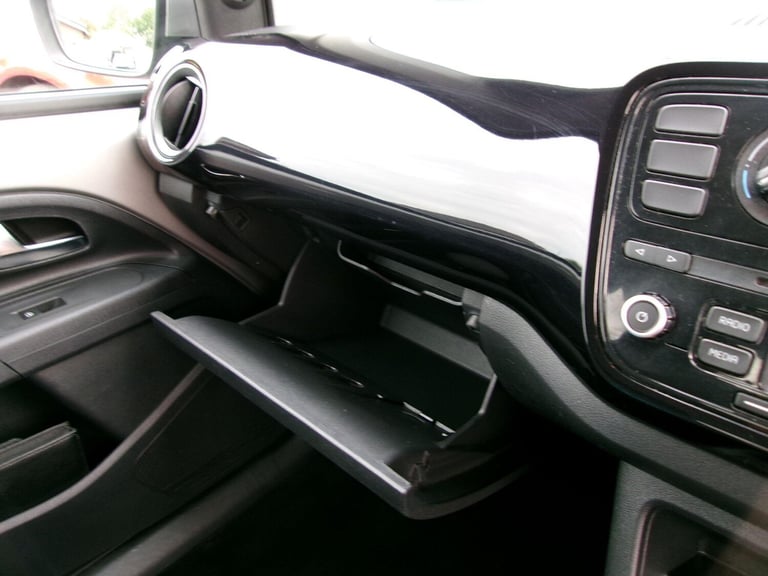 2015 Volkswagen up! 1.0 Move up! Euro 6 3dr HATCHBACK Petrol Manual