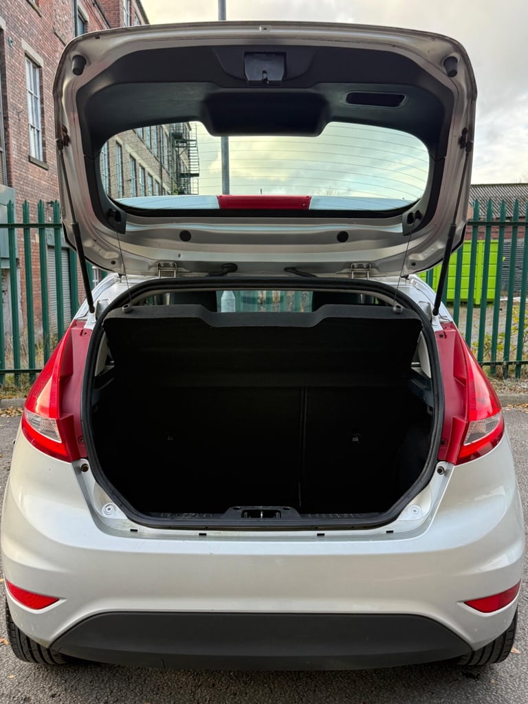 2012 Ford Fiesta 1.25 Zetec 5dr HATCHBACK Petrol Manual