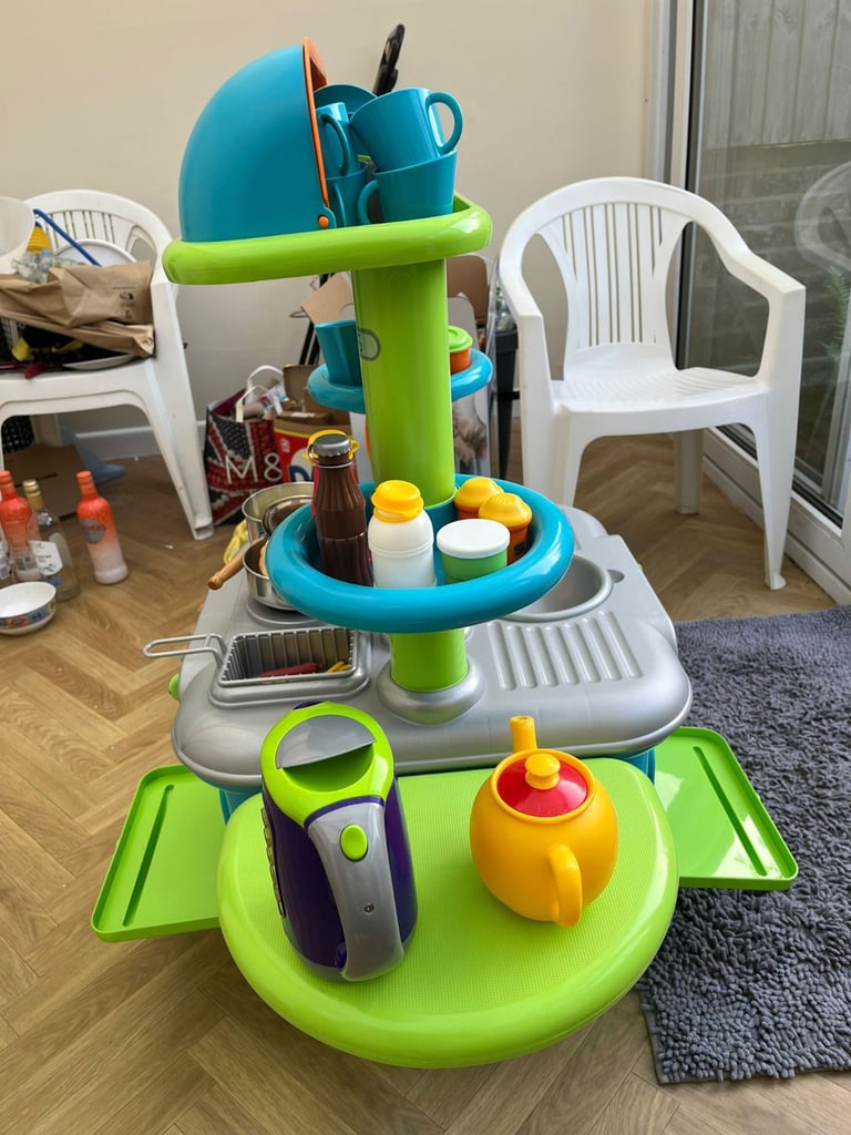 Sizzlin Kitchen - Early Learning Centre Childrens Toy