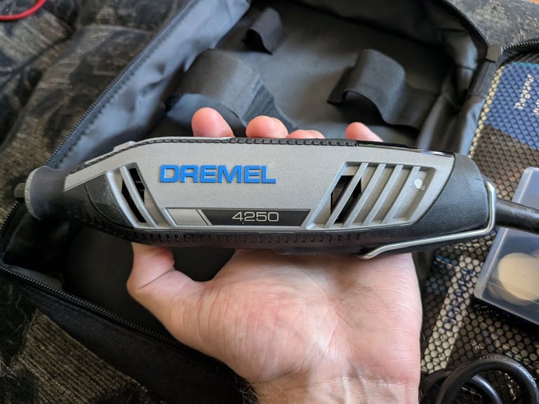 Dremel 4250 Brand New with accessories 