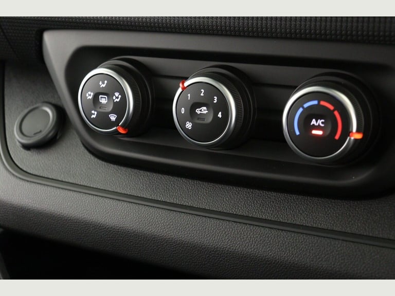 2025 Renault Trafic LL30 Blue dCi 130 Advance [Safety] Crew Van WINDOW VAN Diesel Manual