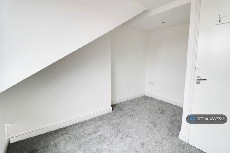 5 bedroom house in Cobden View Road, Sheffield, S10 (5 bed) (#2667723)