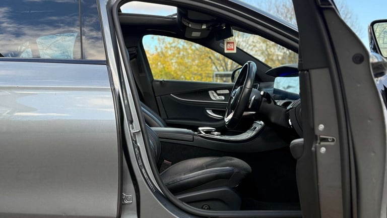 2019 Mercedes-Benz E Class 2.0 E 220 D AMG Line Auto 4dr Saloon Diesel Automatic