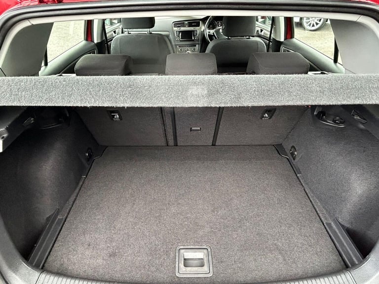 VOLKSWAGEN GOLF 1.4 TSI BlueMotion Tech SE Red Manual Petrol 2013