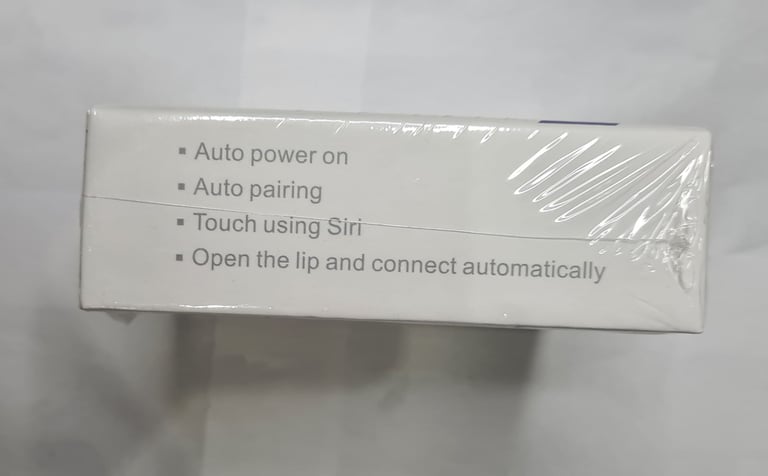 TWS I12 TRUE-WIRELESS-STEREO * NEW AND BOXED *