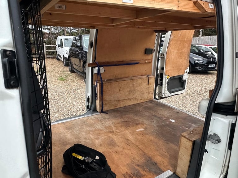 2004 Ford Transit Connect TRANSIT CONNECT L220 D PANEL VAN DIESEL Manual