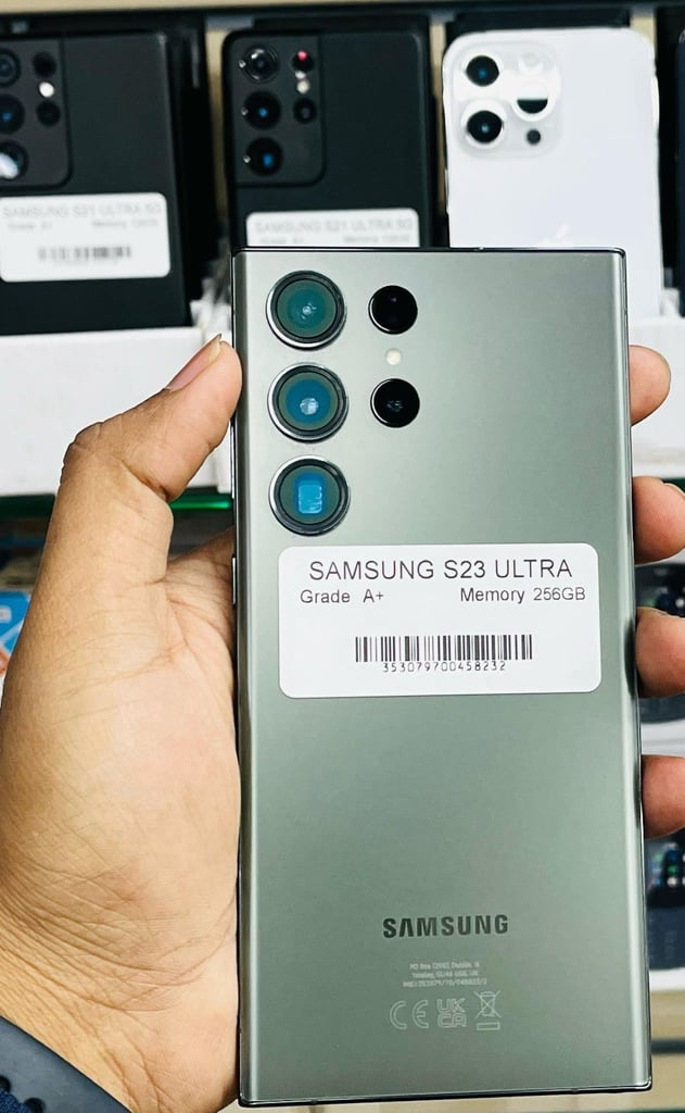Samsung S21 Ultra/S22 Ultra 128GB/S23 Ultre 256GB 5G Unlocked Pristine Condition PICK UP ONLY