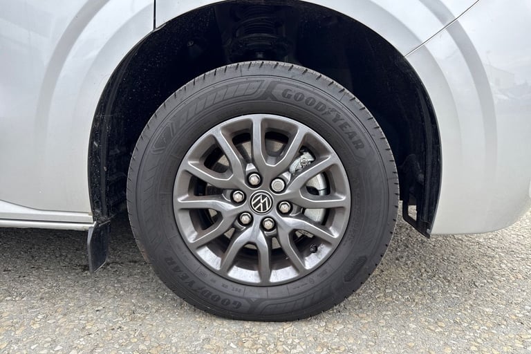 2025 Volkswagen Transporter 2.0 TDI 150 Commerce Pro Van Auto PANEL VAN DIESEL Automatic