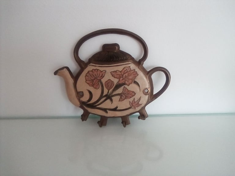 image for Metal wall mounted key holder in shape of kitchen tea pot.