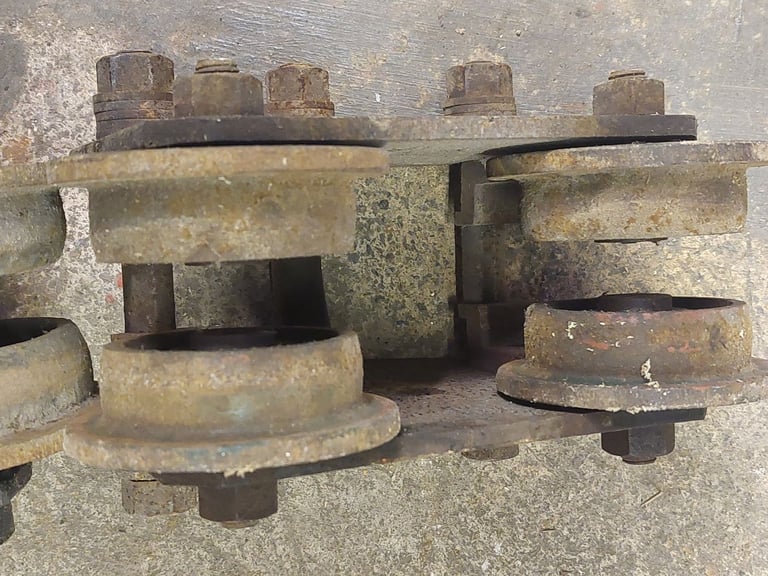 Lifting Gear Girder Trolley Ideal For Engine Lifting