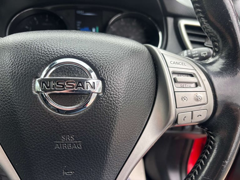 2015 Nissan Qashqai 1.2 Qashqai N-Tec DiG-T 5dr SUV Petrol Manual