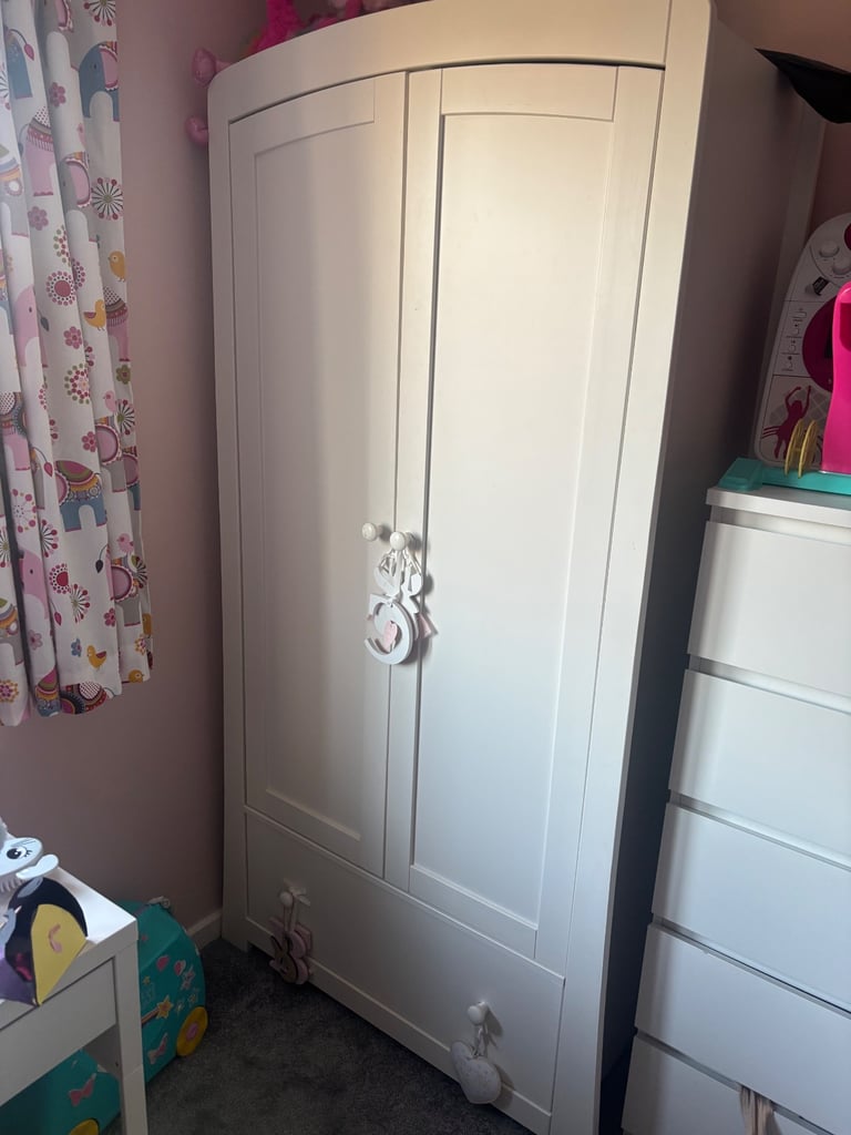 Mia Mama & Papa’s nursery set