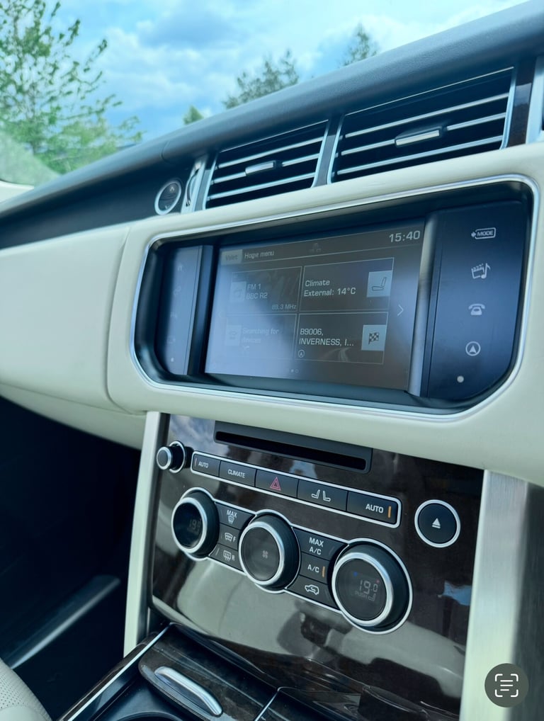 LAND ROVER RANGE ROVER 4.4 SD V8 Vogue 2015
