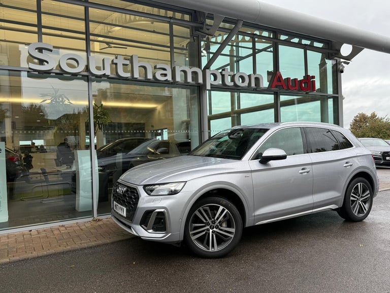  Audi Q5 2.0 TFSIe 55 Competition SUV 5dr Petrol Plug-in Hybrid S Tronic quattro Eur Petrol/Elect...