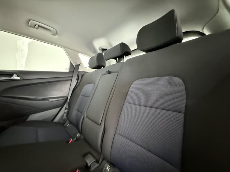 2016 Hyundai TUCSON 1.7 CRDi Blue Drive SE Nav 5dr 2WD ESTATE DIESEL Manual