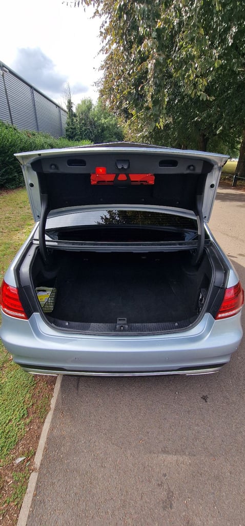 Mercedes-Benz, E CLASS, Saloon, 2014, Semi-Auto, 2143 (cc), 4 doors