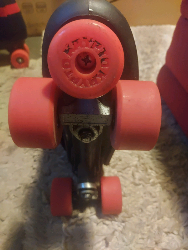 Adults 90's Vintage ROCES quads roller skates