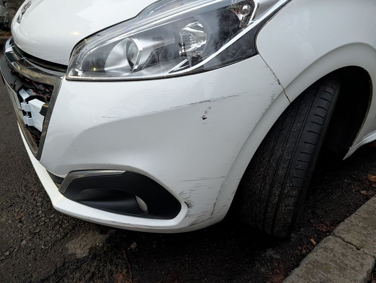 Peugeot, 208, Hatchback, 2016, Manual, 1199 (cc), 3 doors