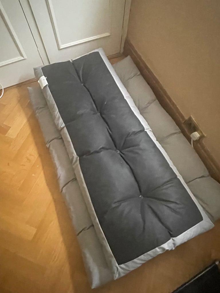 light grey Gardenista bench cushions