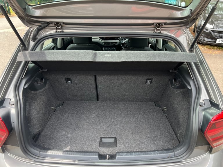 VOLKSWAGEN POLO 1.0 TSI 