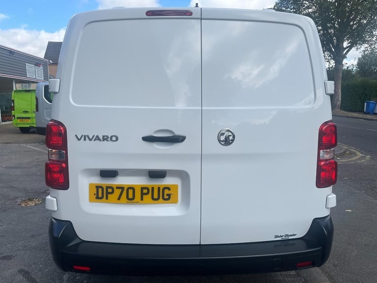 Vauxhall Vivaro 3100 2.0d 120PS Edition 6 Seat Crew Van  DIESEL MANUAL 2020/70