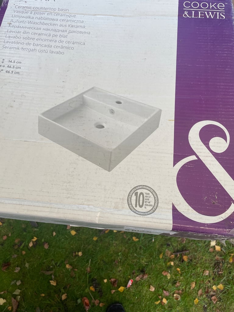 Counter top ceramic sink 