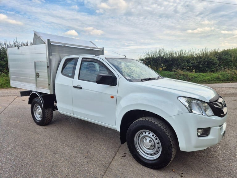 2017 Isuzu D-Max 2.5 TD Extended cab 4x4 Arborist tipper 3,5t towing WE HAVE A CHOICE OF 4X4 PICK...