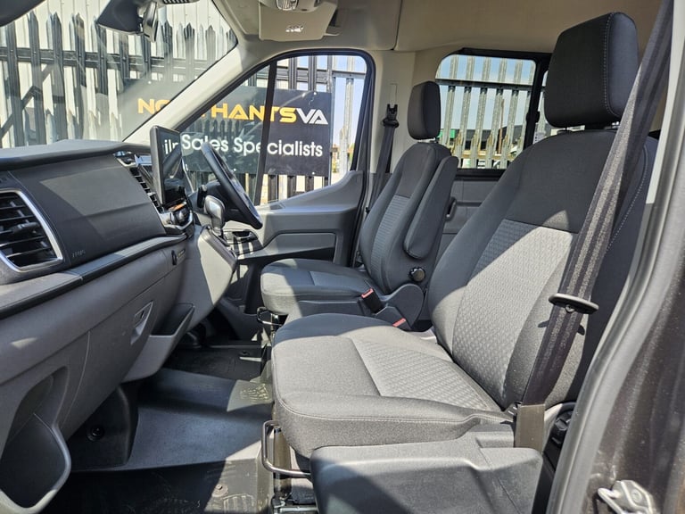 FORD TRANSIT 410 2.0 EcoBlue 165ps L3 H2 14 Seater Limited AUTO [Nav] * PLUS VAT