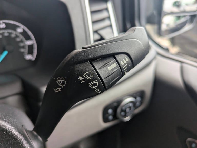 2022 Ford Transit Custom 2.0 EcoBlue 170ps L2 D/Cab Limited Van Auto Double Cab DIESEL Automatic