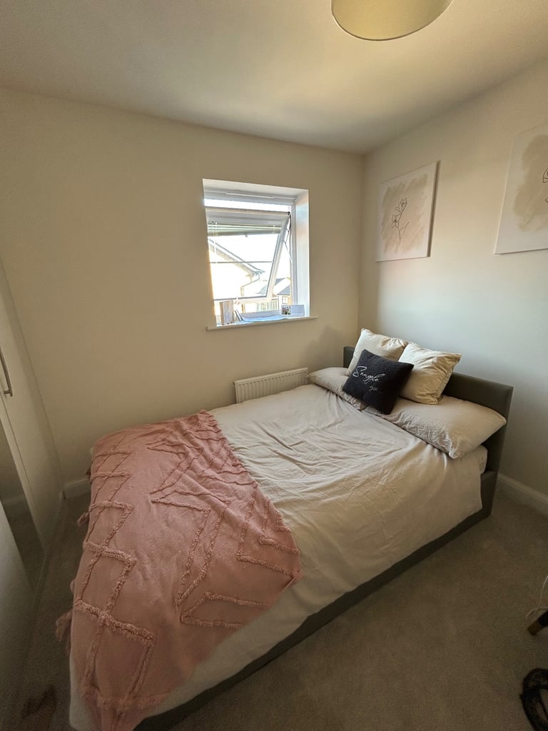 image for Small double Ottoman bed 