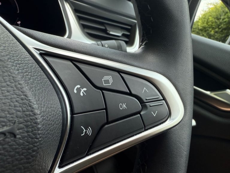 2022 Renault Captur 1.6 E-TECH 9.8kWh SE Edition SUV 5dr Petrol Plug-in Hybrid Auto Euro 6 (s/s H...