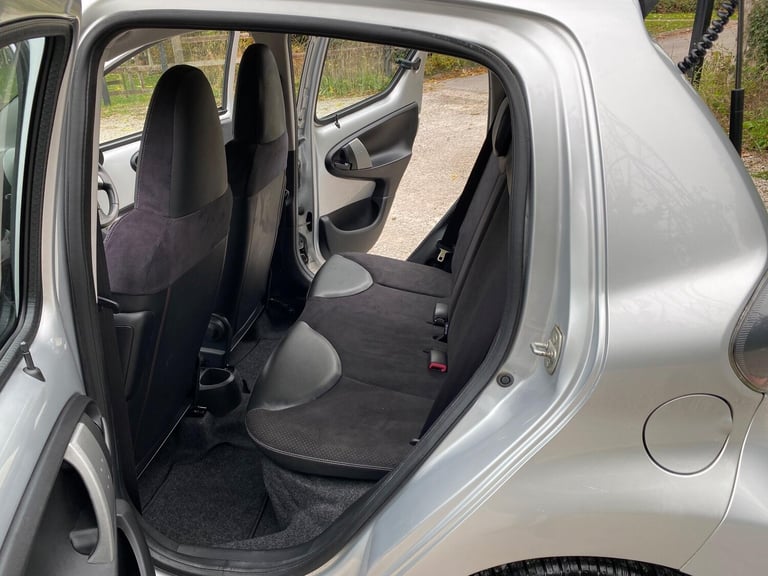 2012 Toyota AYGO 1.0 VVT-i Ice 5dr HATCHBACK PETROL Manual