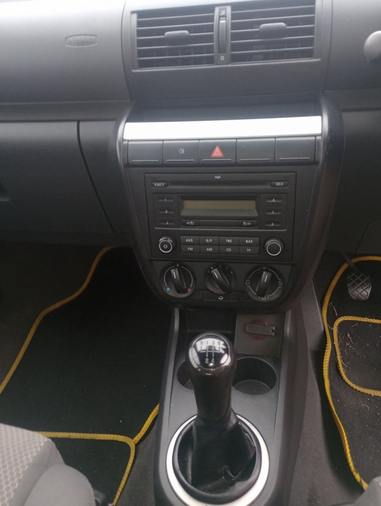Volkswagen, FOX, Hatchback, 2008, Manual, 1198 (cc), 3 doors