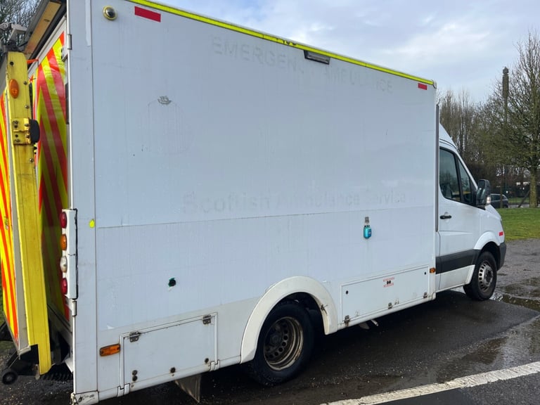 2017 MERCEDES BENZ SPRINTER 519 CDI AMUBLANCE CAMPER FOOD TRUCK AUTO EURO 6 ULEZ