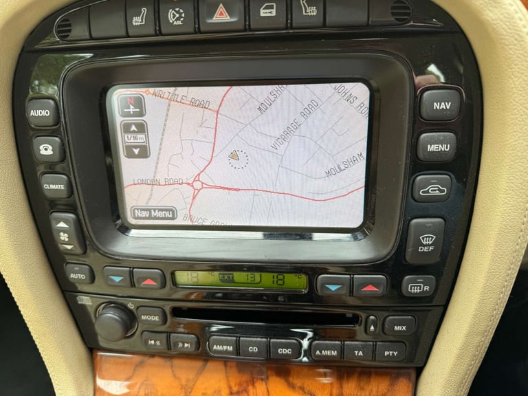 2007 Jaguar XJ 2.7 XJ Executive TDVi Auto 4dr Saloon Diesel Automatic