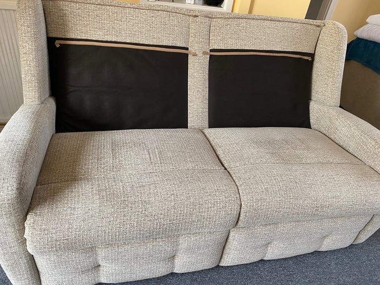 2 SEATER SOFA VGC - DELIVERY AVAILABLE 