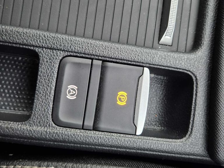 2025 Skoda Octavia 1.5 TSI 150 e-TEC Sportline 5dr DSG Automatic Hatchback Hybrid Automatic