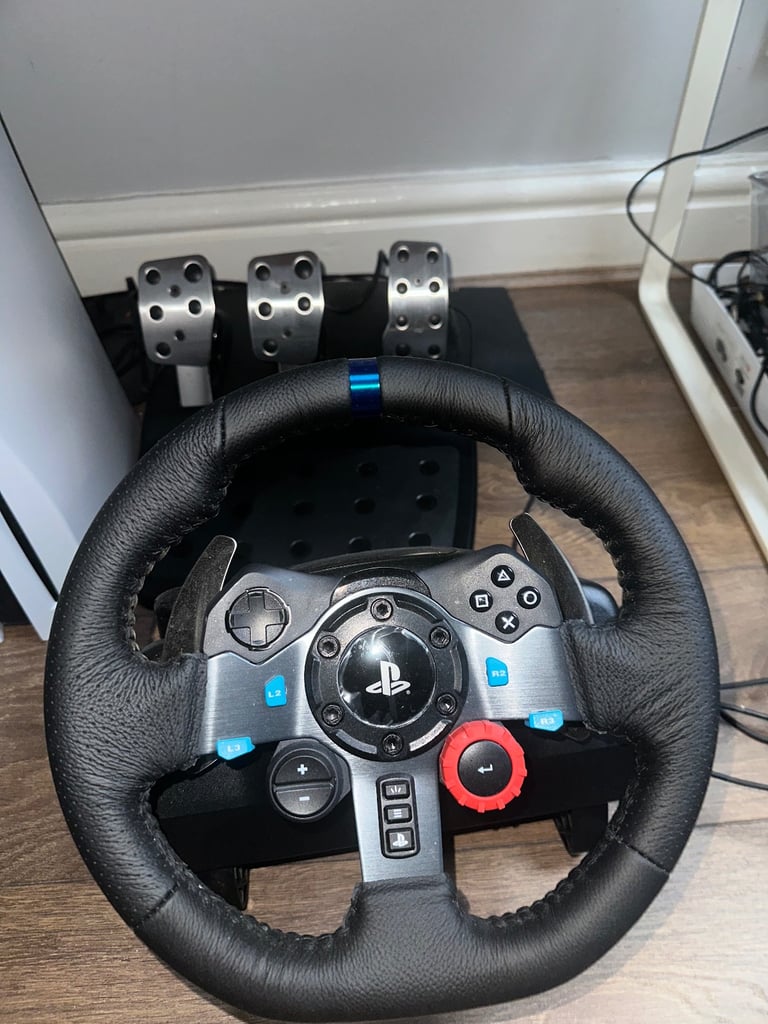 G29 steering wheel brand new condition.