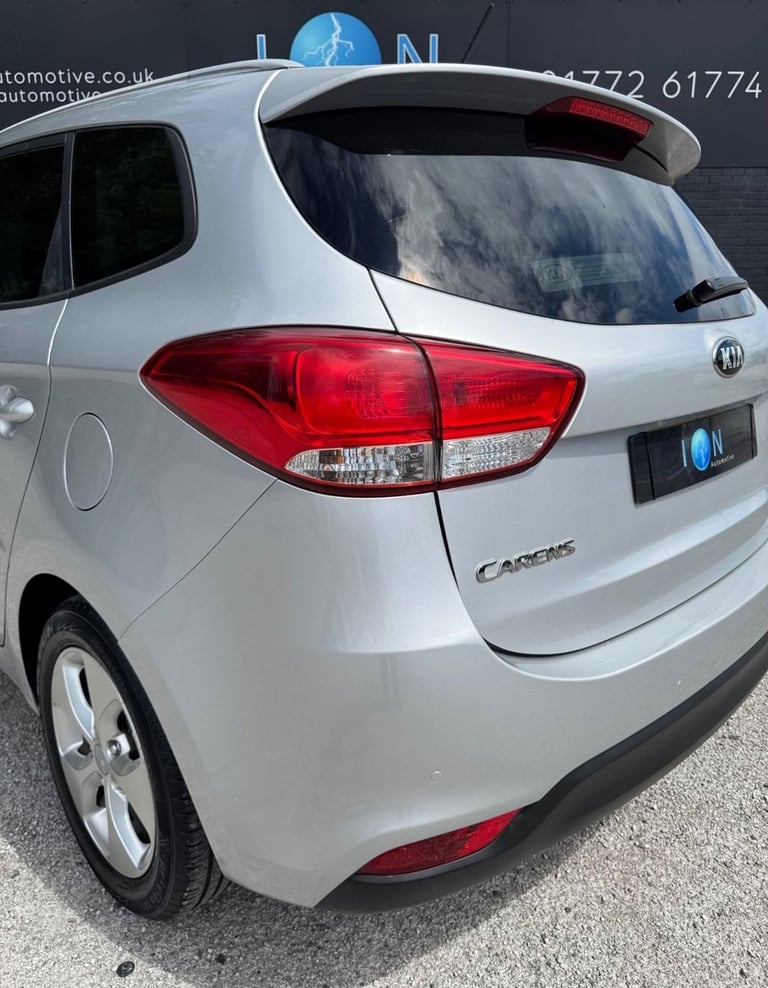 2016 Kia Carens 1.6 GDi SR7 *7 Seats, Park Sensors* MPV Petrol Manual
