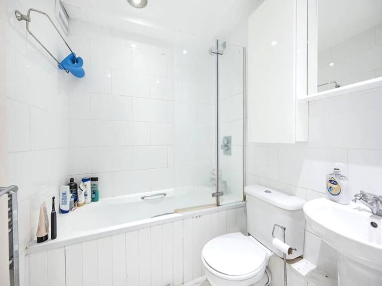 🏡 Bright and cozy room available in Bruce Grove 
