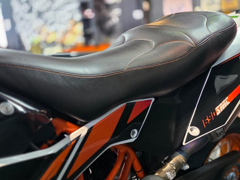 2015 KTM 690 SMC SUPER MOTO EXTRA'S 10,000 MILE'S 