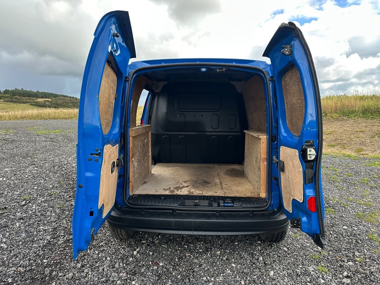 2019 RENUALT Kangoo van 75,000 miles NUMBER UPDATED  