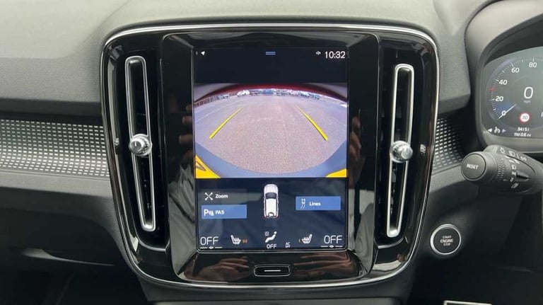 2019 Volvo XC40 2.0 T5 R DESIGN Pro 5dr AWD Geartronic SUV Petrol Automatic