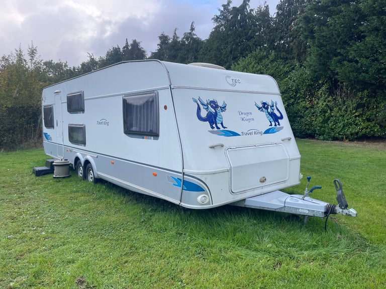 Tec Travel King Luxury Spec / Hobby / LMC 7 Berth Caravan, 2008 Fixed Bed & Fixed Bunk Beds