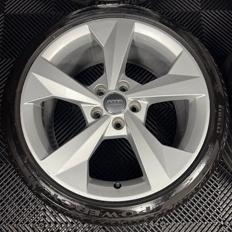 18'' GENUINE AUDI A3 S LINE SILVER 5 SPOKE ALLOY WHEELS ALLOYS TYRES S3 GOLF CADDY