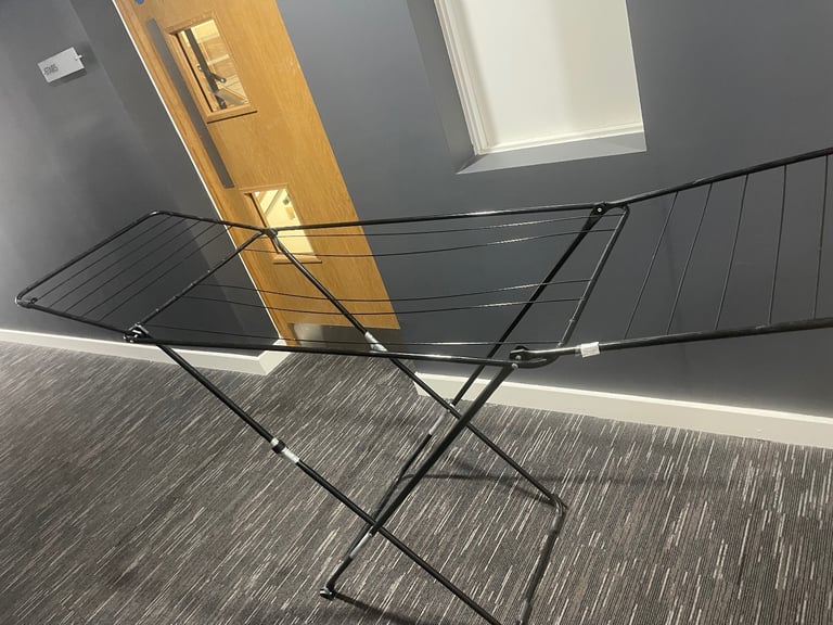clothes horse, clothes rails
